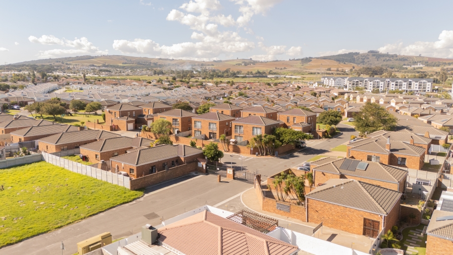 2 Bedroom Property for Sale in Vredelust Western Cape